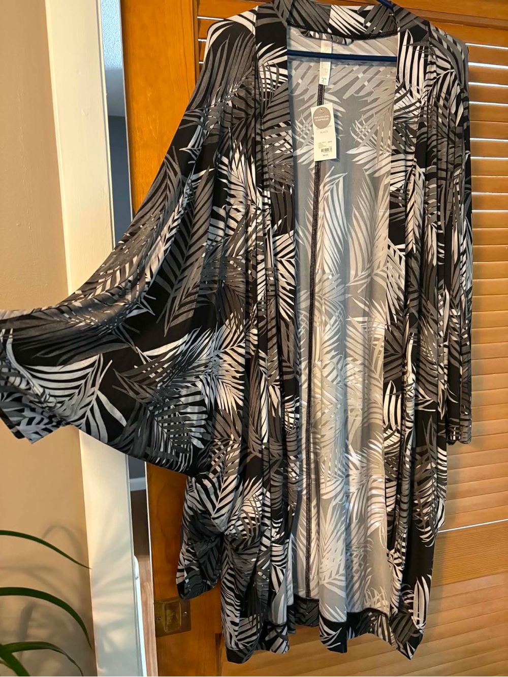 Lane Bryant Black & White Palm Print Kimono Cardigan